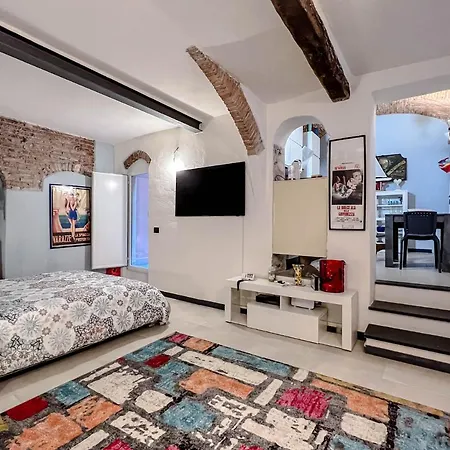 Nuovo bilocale nel centro storico di Varazze Appartamento Varazze